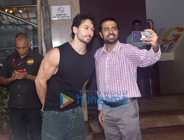 photos tiger shroff spotted at the kwan office in andheri 5