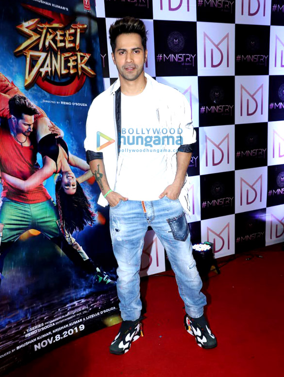 photos varun dhawan shraddha kapoor and others grace the wrap up party of street dancer 3d 6