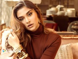Celebrity wallpaper of Saiee Manjrekar
