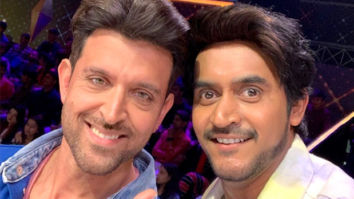 Shashank Khaitan has a fan-boy moment with Hrithik Roshan, as he attends Dance Deewane to promote Super 30
