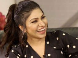 Tulsi Kumar: SRK or Salman? | Sonu Nigam or Arijit Singh? | Amitabh, Madhuri | Rapid Fire