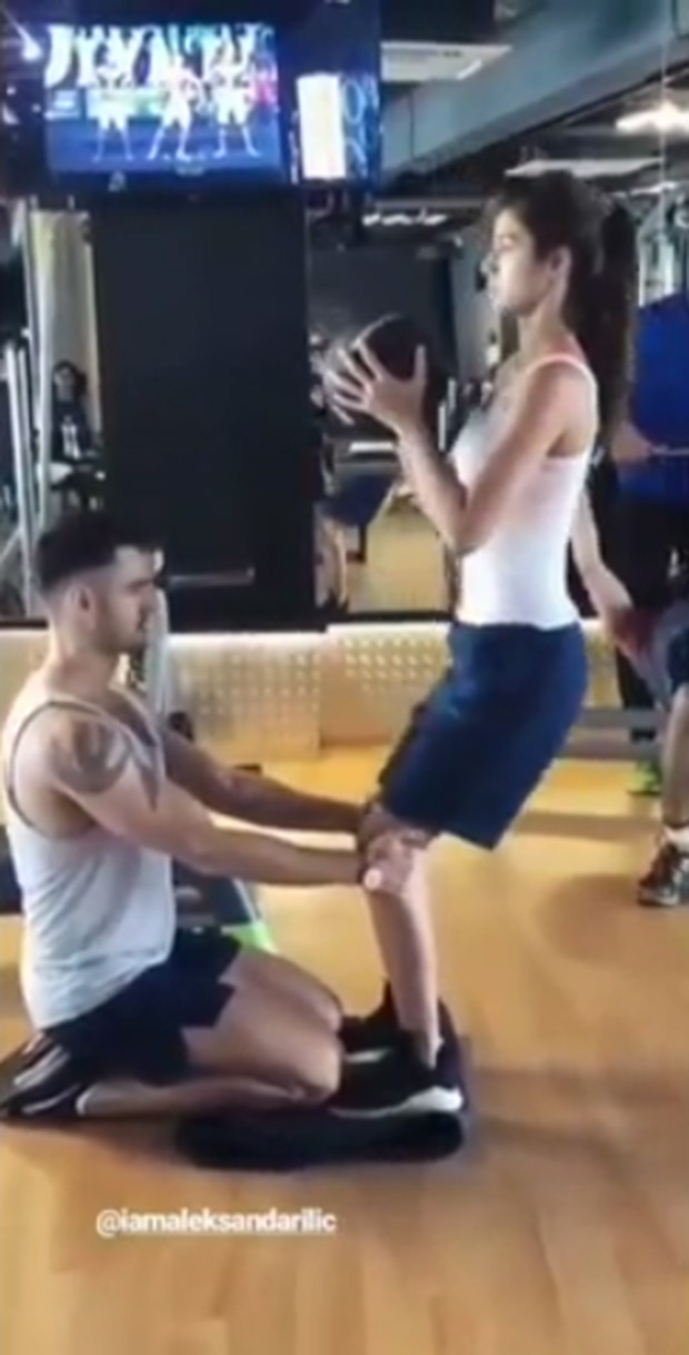 WATCH VIDEO: Disha Patani does squats and gives major Monday motivation to her fans WATCH VIDEO: Disha Patani does squats and gives major Monday motivation to her fans