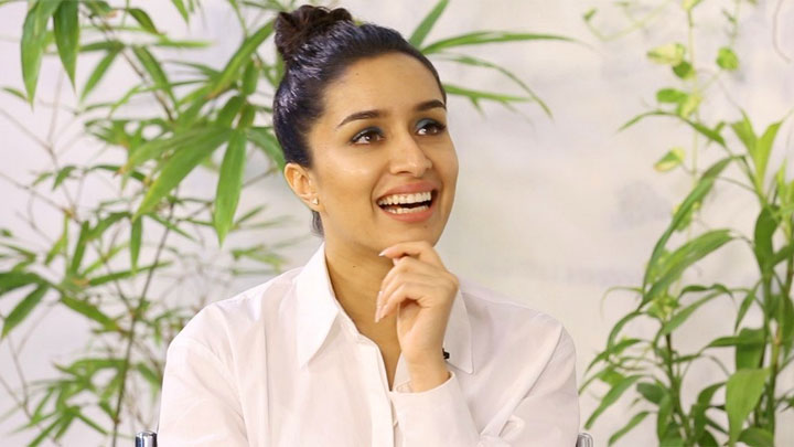 “All This is PRABHAS-MANIA Because People Are So CRAZY About Him”: Shraddha Kapoor | Saaho “All This is PRABHAS-MANIA Because People Are So CRAZY About Him”: Shraddha Kapoor | Saaho