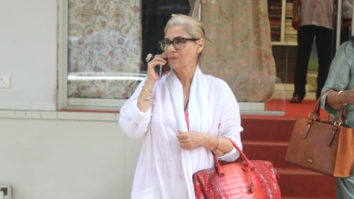 Dimple Kapadia spotted at Vandana clothes store in Khar