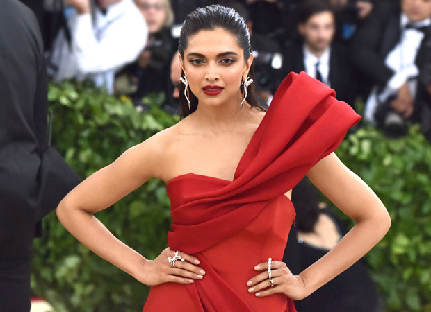 “I want this dress,” comments Deepika Padukone on Victoria Bechkham’s post