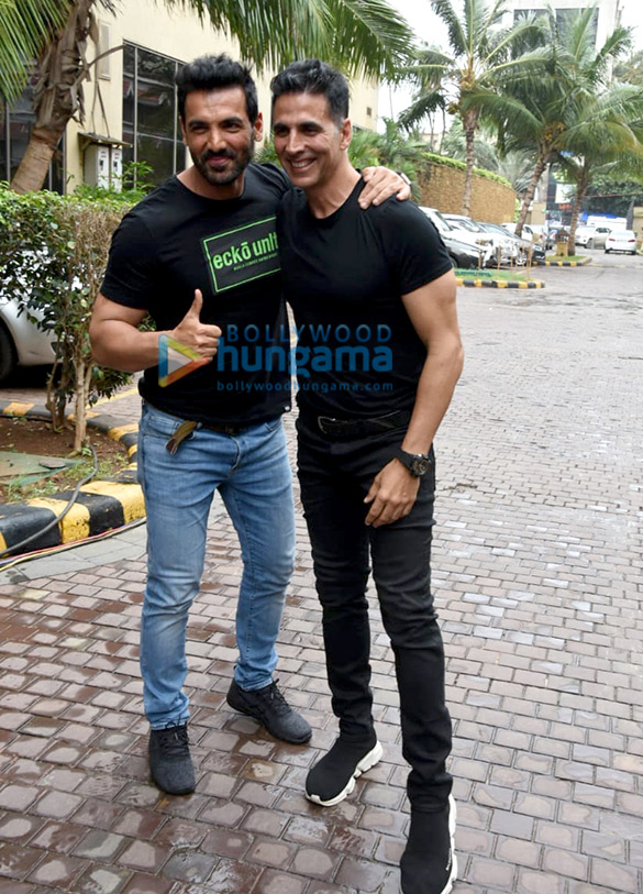 photos akshay kumar and john abraham snapped promoting their respective films 1