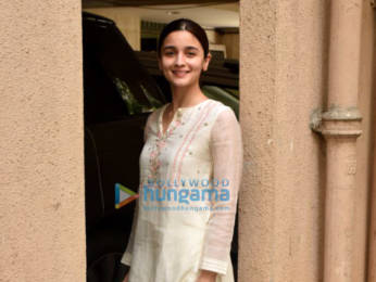 Photos: Alia Bhatt snapped post a meeting at Sanjay Leela Bansali's office in Juhu