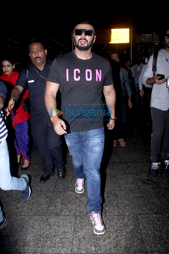 photos arjun kapoor and mohit marwah snapped at the airport 3