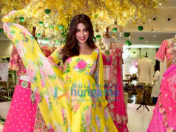 Photos: Chitrangda Singh snapped attending the IMC fashion event