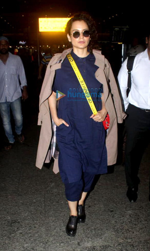 photos deepika padukone kangana ranaut urvashi rautela and others snapped at the airport 8
