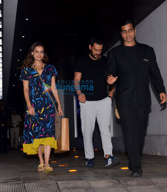 Photos: Dia Mirza snapped with friends at Hakkasan in Bandra Photos: Dia Mirza snapped with friends at Hakkasan in Bandra