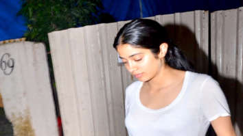 Photos: Janhvi Kapoor snapped in Versova