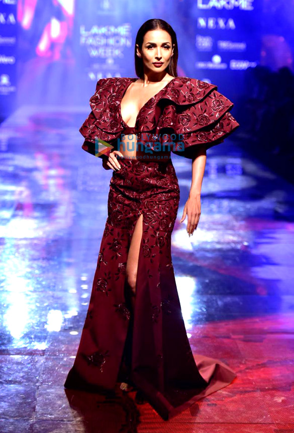photos kangana ranaut malaika arora shilpa shetty walk the ramp as show stoppers at lakme fashion week 2019 day 5 5