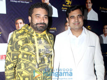 Photos: Rahul Roy, Karanvir Bohra, Dheeraj Kumar and others attended Pandit Pawan Kaushik's birthday bash