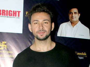 Photos: Rahul Roy, Karanvir Bohra, Dheeraj Kumar and others attended Pandit Pawan Kaushik's birthday bash