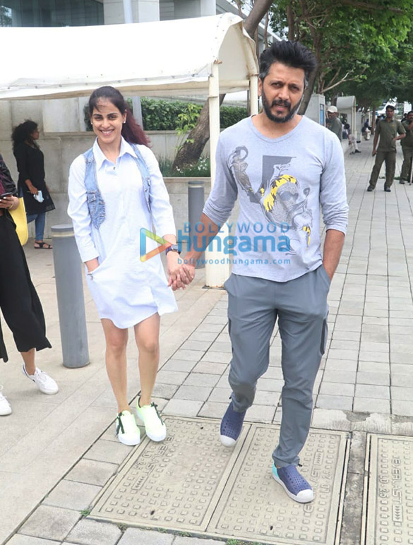 photos riteish deshmukh and genelia dsouza spotted at bkc 2