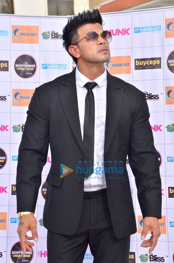 photos style actor sahil khan snapped at sun sand 01 4