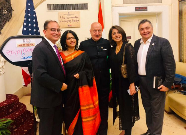 Rishi Kapoor unveils Anupam Kher's autobiography in New York