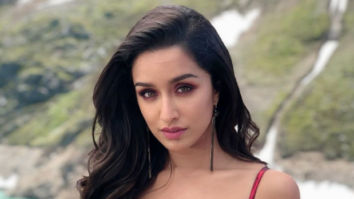 Saaho: Shraddha Kapoor looks stunning in this wine-coloured dress in the song ‘Enni Sohni’