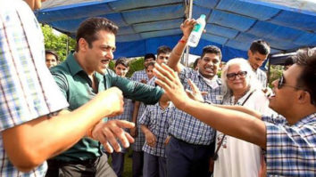 Salman Khan and Sonakshi Sinha spend time with special children in Rajasthan amidst Dabangg 3 shoot