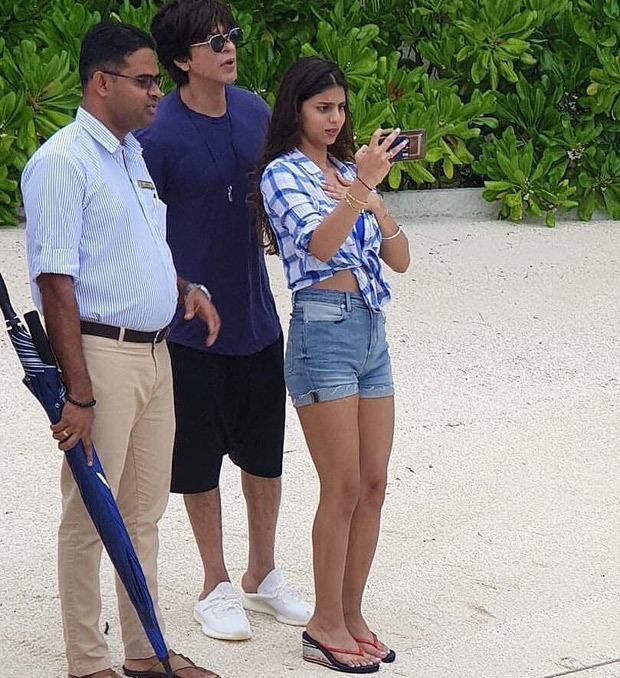 Shah Rukh Khan Spends Some Quality Time With Daughter Suhana Khan And Son Abram Bollywood News 