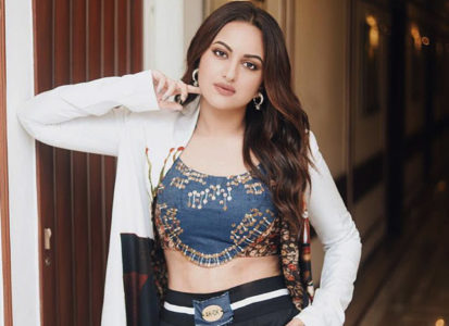 X Video Sonakshi Sinha - Sonakshi Sinha looks ravishing in her latest Anamika Khanna ensemble :  Bollywood News - Bollywood Hungama