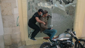 WAR: Hrithik Roshan and Tiger Shroff perform DEADLY bike crash stunt!