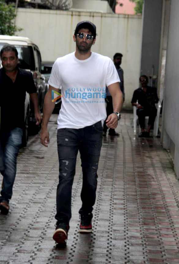 photos aditya roy kapur spotted at vishesh films office 3