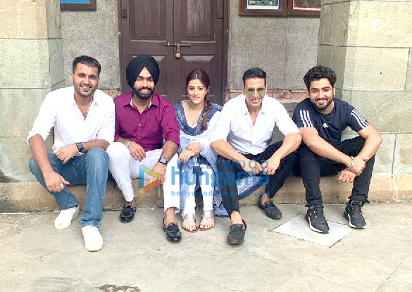 photos akshay kumar shoots for his first ever music video filhaal with nupur sanon and ammy virk 3