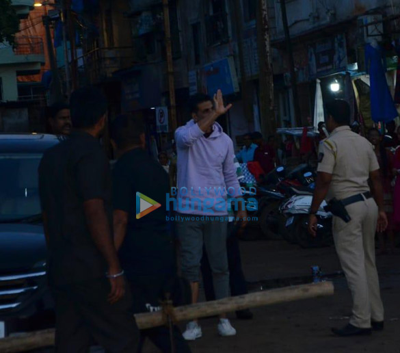 photos akshay kumar snapped at the versova jetty 4