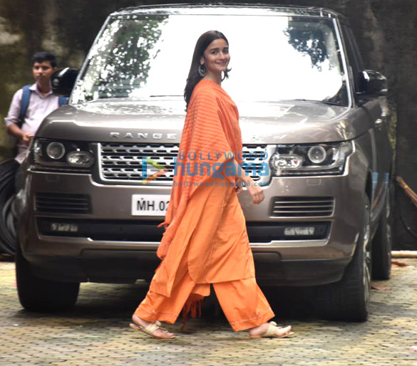 photos alia bhatt snapped at sanjay leela bansalis office in juhu 3