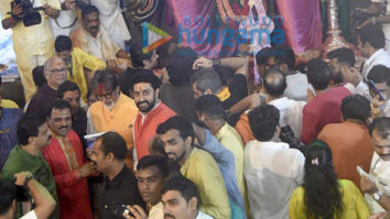 Photos: Amitabh Bachchan and Abhishek Bachchan snapped at Lalbaugcha Raja Darshan
