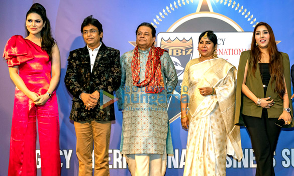 photos anup jalota and soma ghosh at legacy international business awards in singapore 3