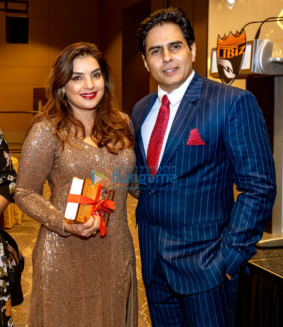 photos anup jalota and soma ghosh at legacy international business awards in singapore 9