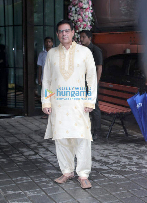 photos celebs grace salman khans residence for ganesh chaturthi celebration 3