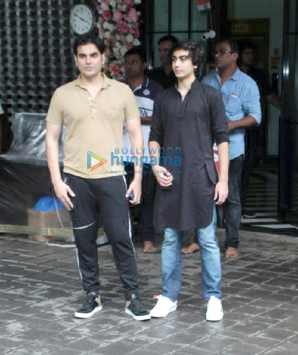 photos celebs grace salman khans residence for ganesh chaturthi celebration1 3