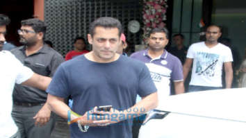 Photos: Celebs grace Salman Khan’s residence for Ganesh Chaturthi celebration
