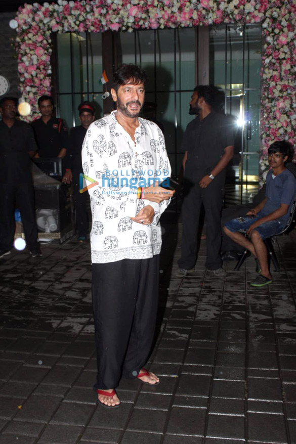 photos celebs grace salman khans residence for ganesh chaturthi celebration3 2 2
