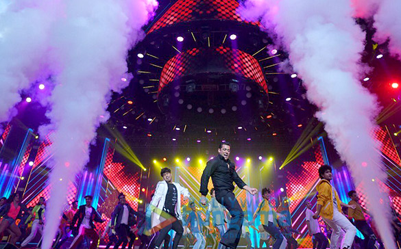 photos celebs grace the 20th iifa awards 2019 at nsci dome 17 2