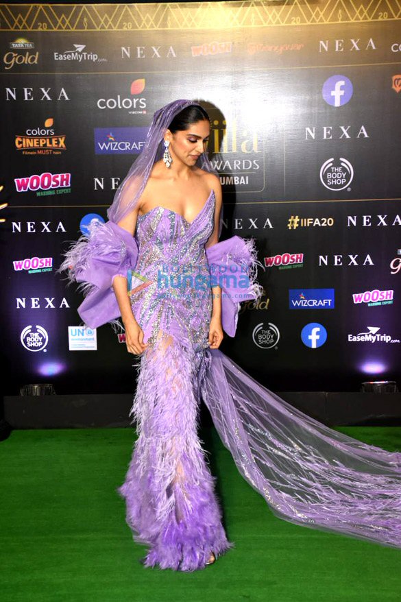 photos celebs grace the 20th iifa awards 2019 at nsci dome5 012