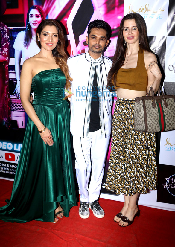 photos celebs grace the milo na tum song launch 8