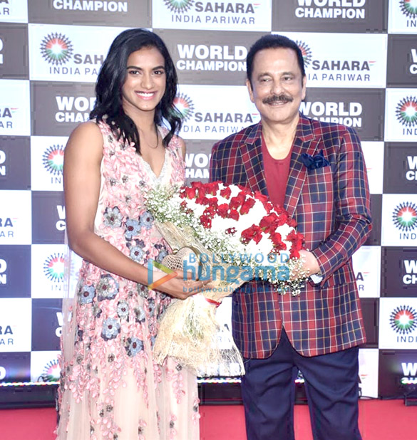 photos celebs snapped at the felicitation of p v sindhu with subrata roy and sahara india pariwar 2