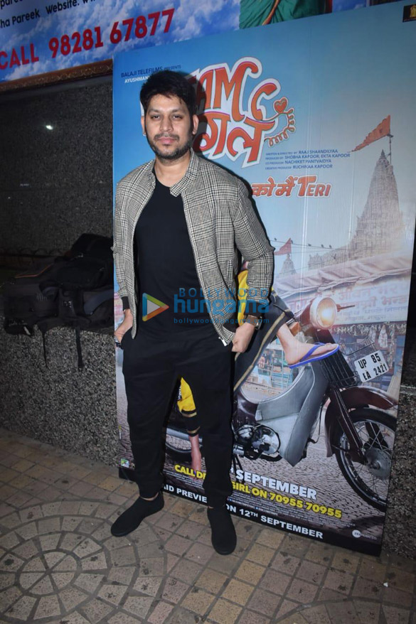 photos celebs snapped at the special screening of dream girl 01