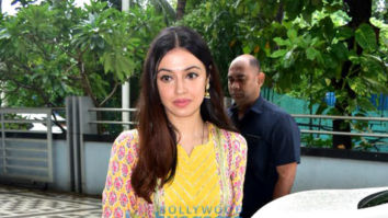 Photos: Divya Khosla Kumar and Mohit Raina snapped at Emmay Entertainment & Motion Pictures office