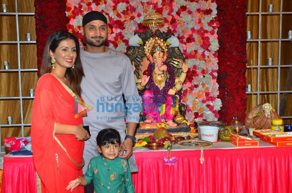 Photos: Geeta Basra and husband Harbhajan Singh snapped at Juhu Photos: Geeta Basra and husband Harbhajan Singh snapped at Juhu