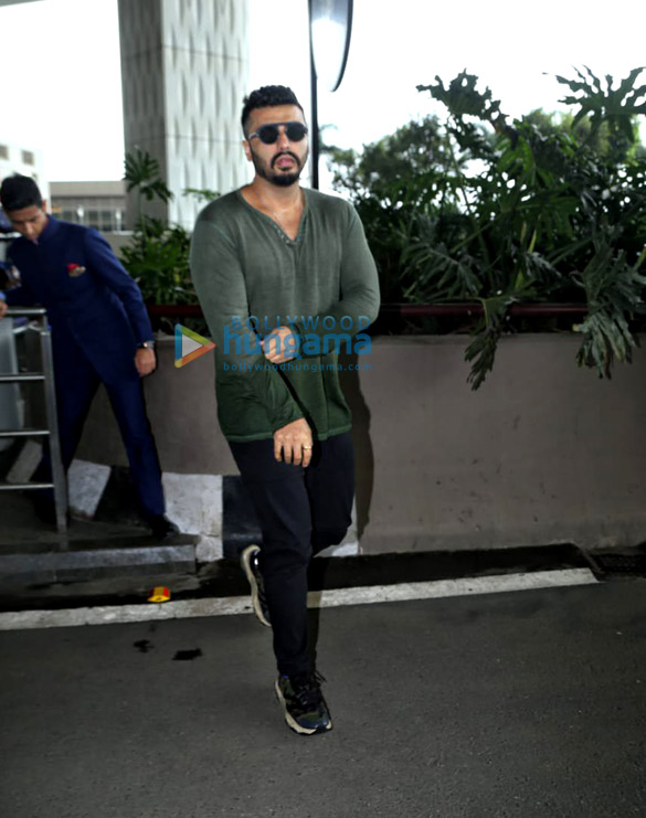 photos jacqueline fernandez kajal aggarwal arjun kapoor and others snapped at the airport 3