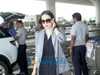 Photos: Kajol, Karisma Kapoor and Rajkumar Hirani snapped at the airport