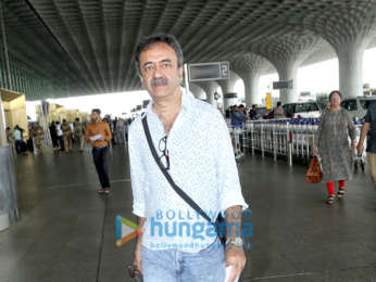 Photos: Kajol, Karisma Kapoor and Rajkumar Hirani snapped at the airport