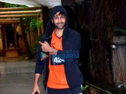 Photos: Kartik Aaryan and Ananya Panday snapped at dance class in Juhu