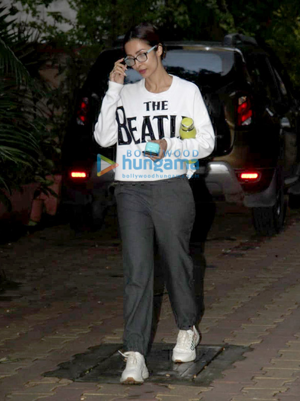 photos malaika arora spotted at diva yoga 2 3